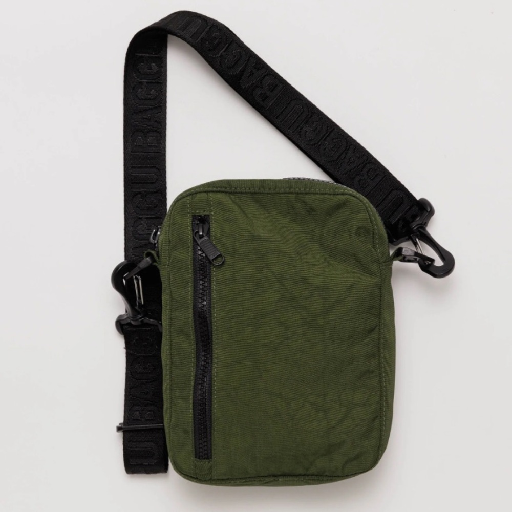 NWOT BAGGU Sport Cross Body - Bay Laurel
